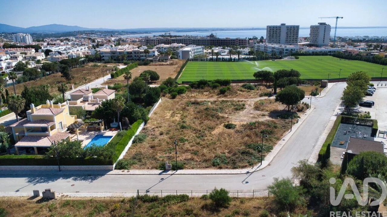 Terreno para Venda em Lagos (São Sebastião e Santa Maria) Foto 6