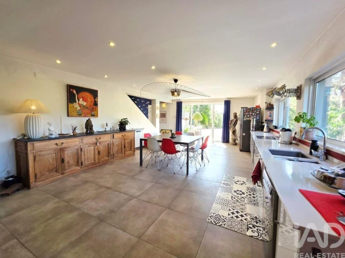 Moradia T4 para Venda em Pechão Foto 5