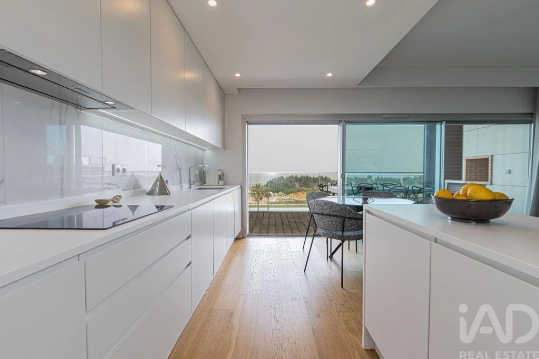 Apartamento T4 para Venda em Alcochete Foto 7