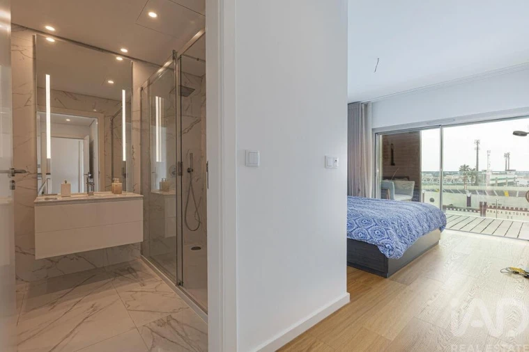 Apartamento T4 para Venda em Alcochete Foto 23