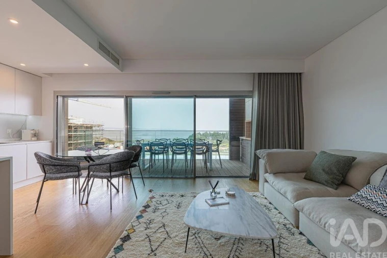 Apartamento T4 para Venda em Alcochete Foto 4