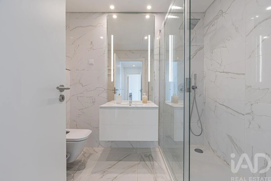 Apartamento T4 para Venda em Alcochete Foto 24