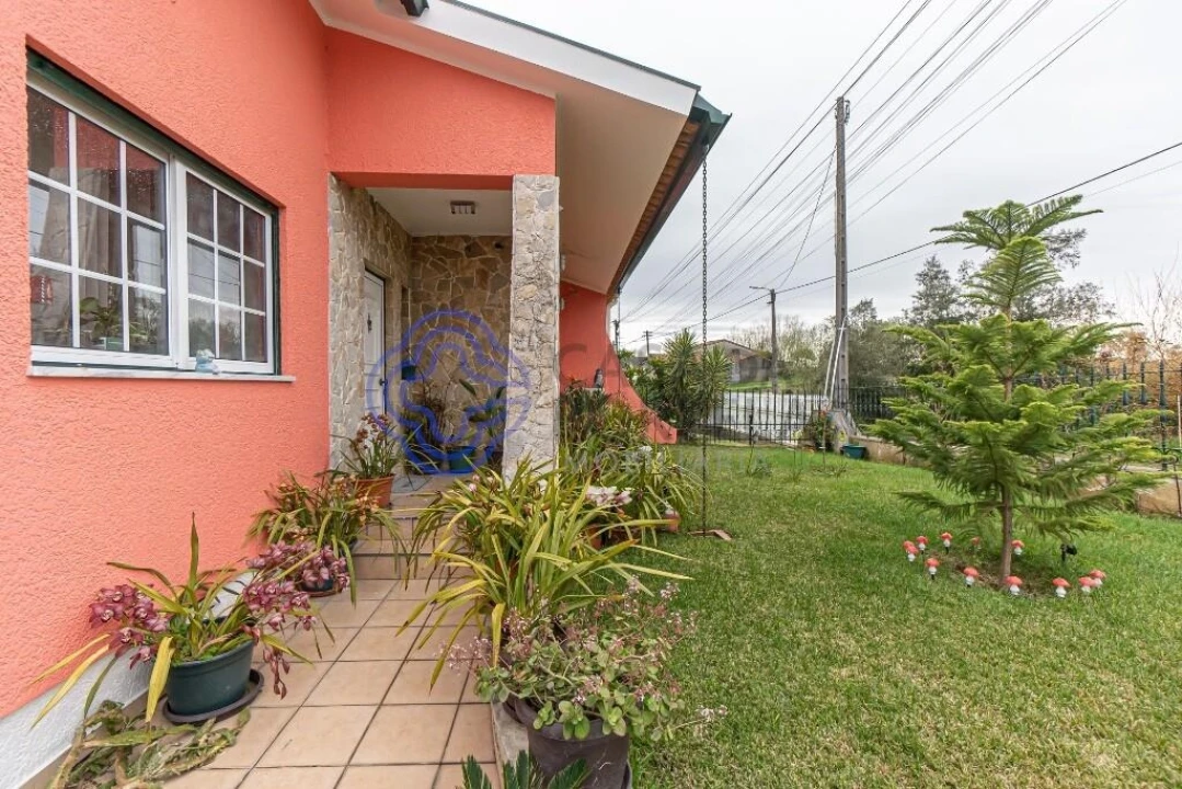 Moradia T3 para Venda em Bustos, Troviscal e Mamarrosa Foto 2