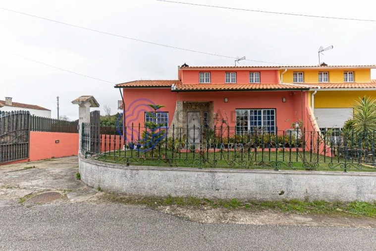 Moradia T3 para Venda em Bustos, Troviscal e Mamarrosa Foto 41