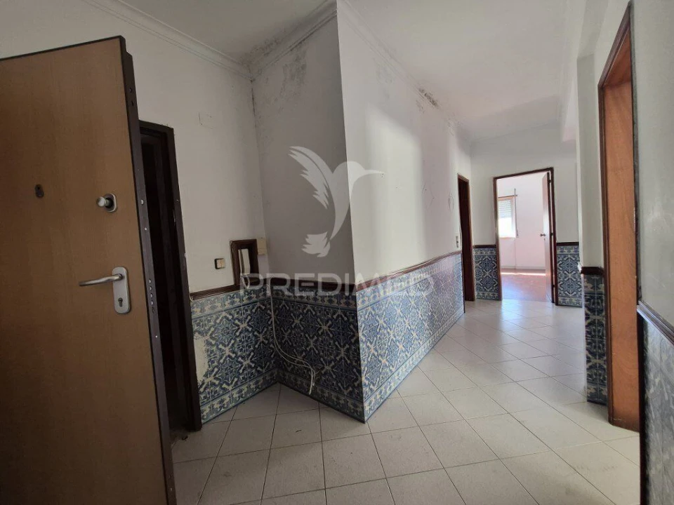 Apartamento T2 para Venda em Rio de Mouro Foto 12