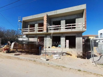 Moradia T4 para Venda em Fernao Ferro