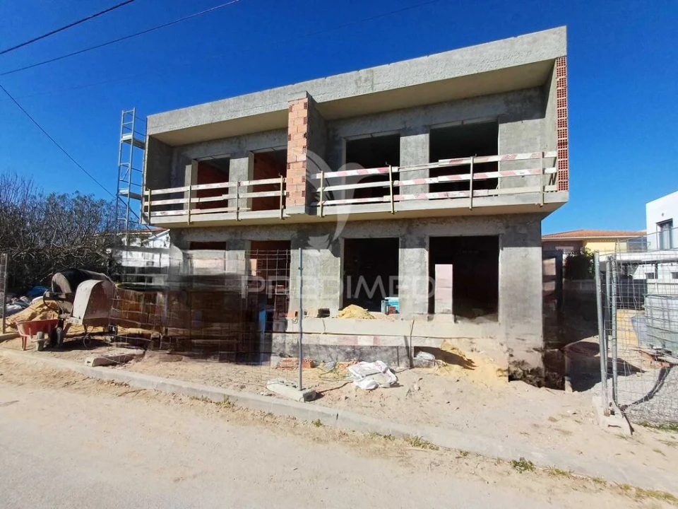 Moradia T4 para Venda em Fernao Ferro Foto 8
