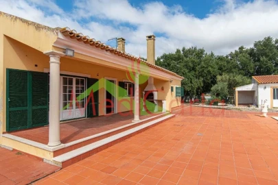 Moradia T4 para Venda em Vila Chã de Ourique