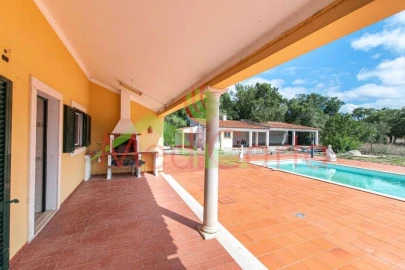 Moradia T4 para Venda em Vila Chã de Ourique