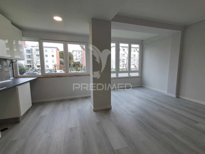 Apartamento T2 para Venda em Oeiras e São Julião da Barra, Paço de Arcos e Caxias Foto 2