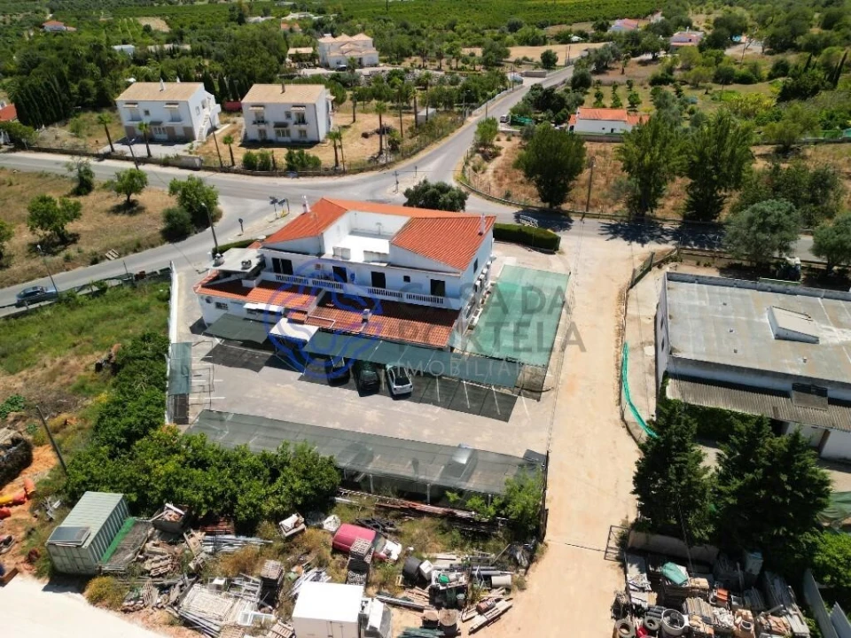 Negócio para Venda em Pechão Foto 2