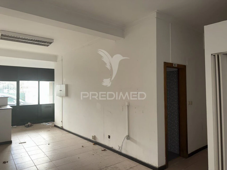 Prédio para Venda em Arruda dos Vinhos Foto 5