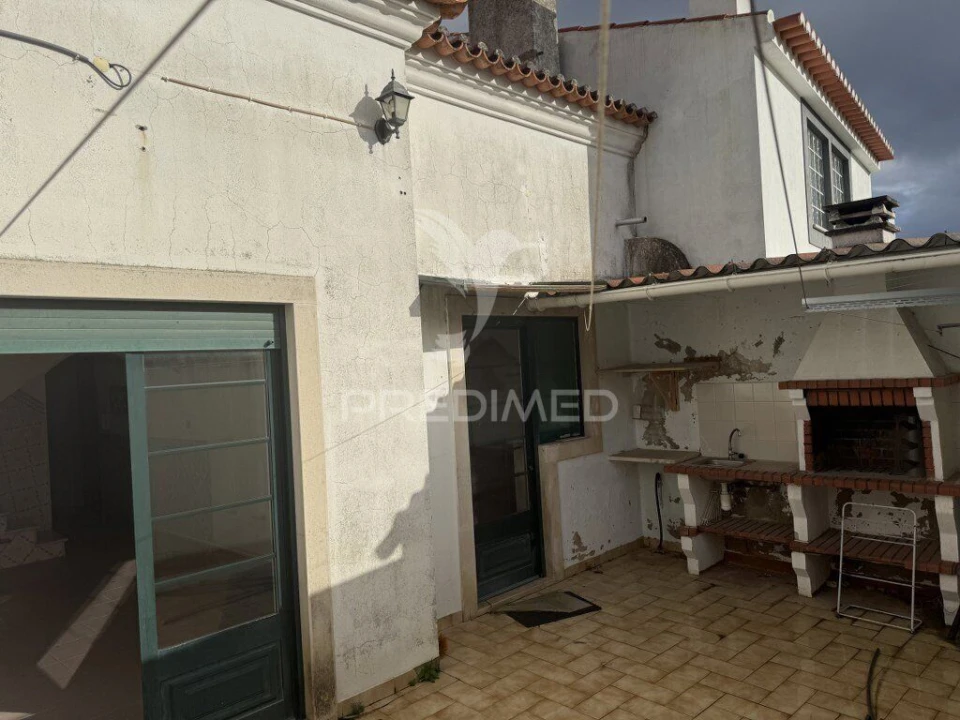 Prédio para Venda em Arruda dos Vinhos Foto 1