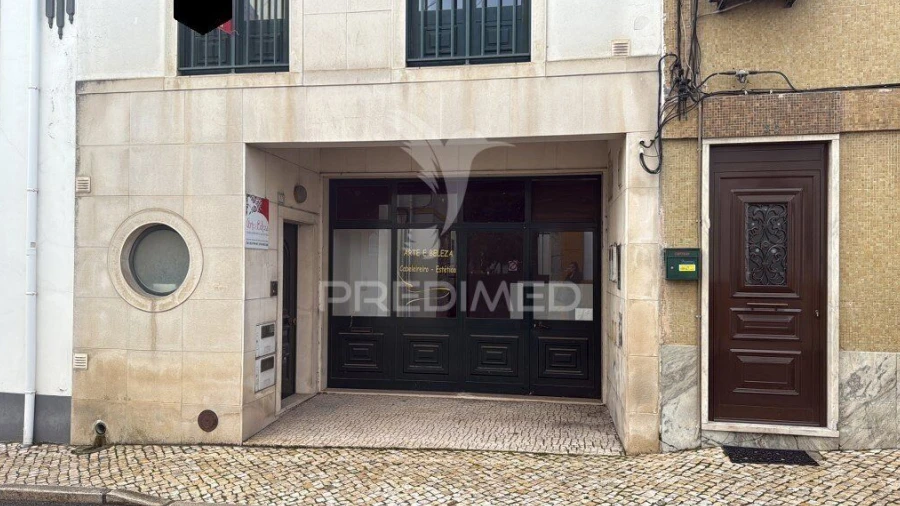 Prédio para Venda em Arruda dos Vinhos