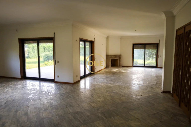 Moradia T5 para Venda em Ruivães e Novais Foto 9