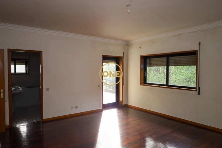 Moradia T5 para Venda em Ruivães e Novais Foto 15