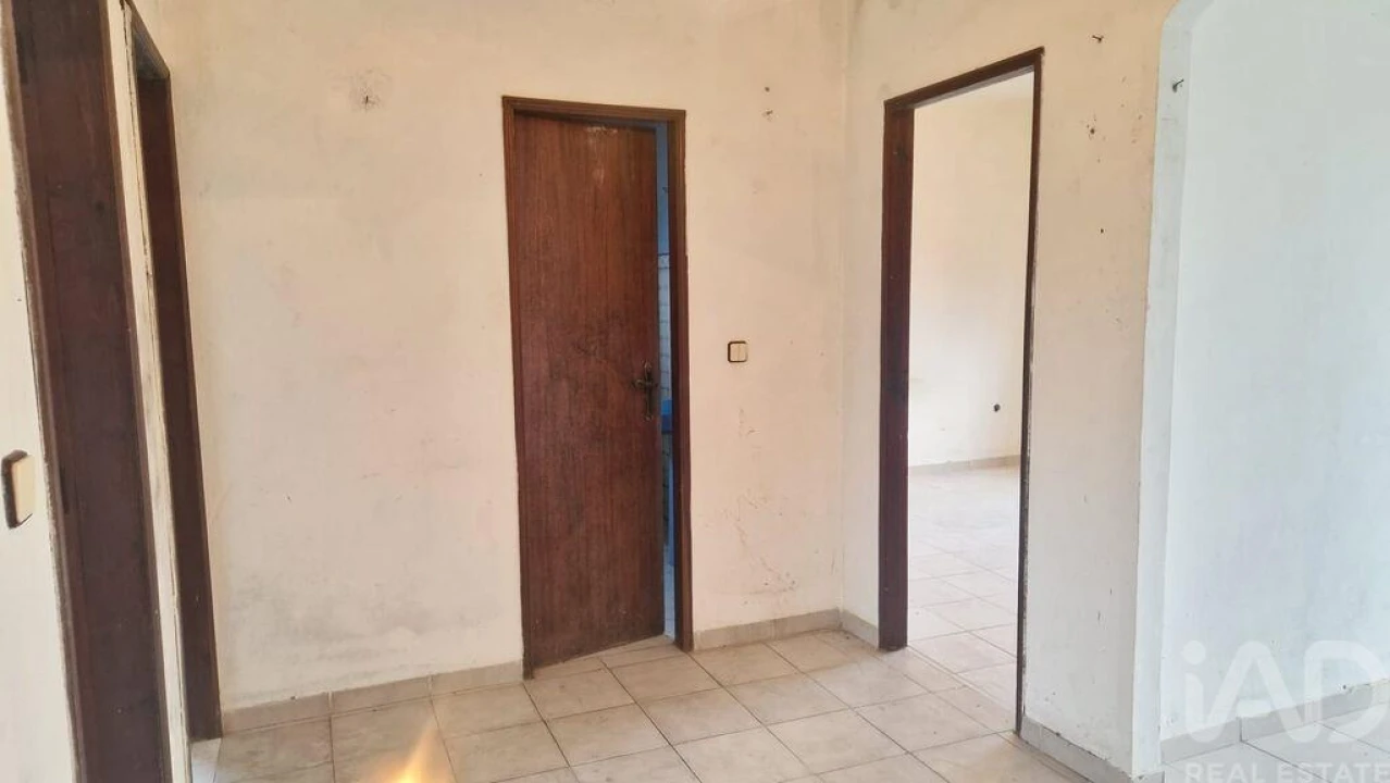 Moradia T3 para Venda em Caxarias Foto 15