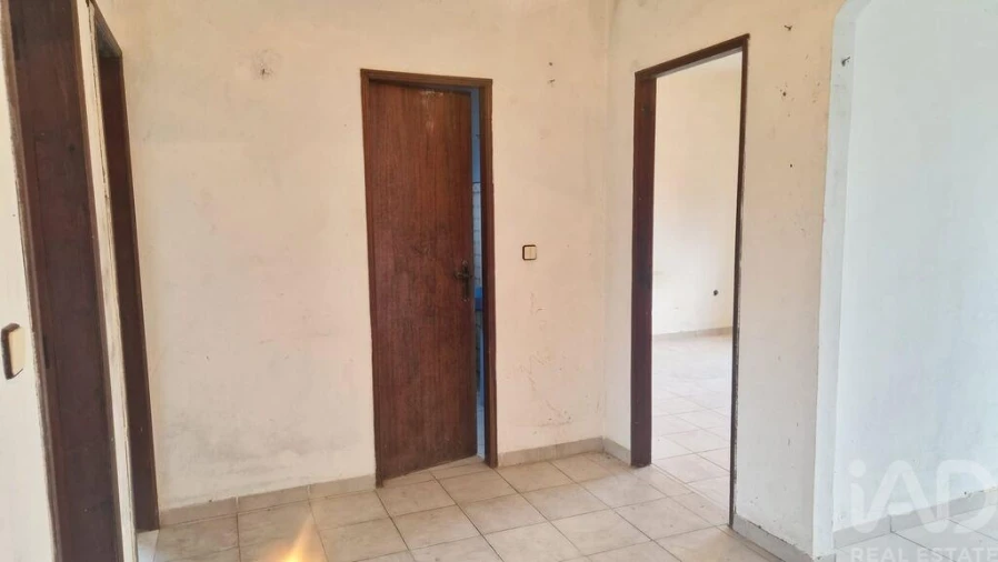 Moradia T3 para Venda em Caxarias Foto 15