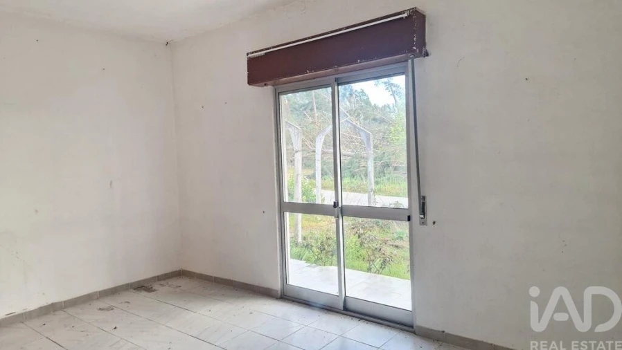 Moradia T3 para Venda em Caxarias Foto 20