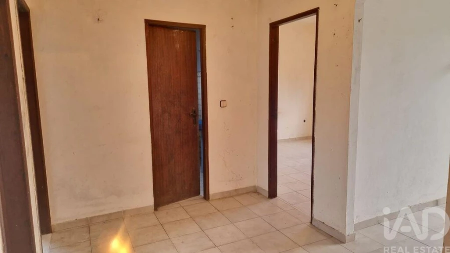 Moradia T3 para Venda em Caxarias Foto 19