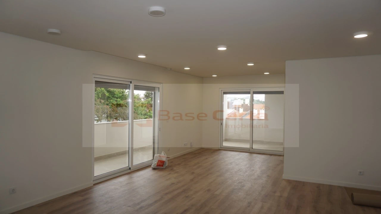 Apartamento T1 para Venda em Almada, Cova da Piedade, Pragal e Cacilhas Foto 6