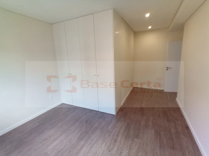 Apartamento T4 para Venda em Corroios Foto 18