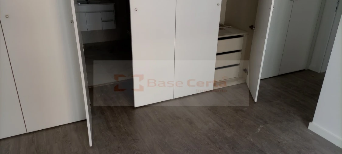 Apartamento T3 para Venda em Corroios Foto 22