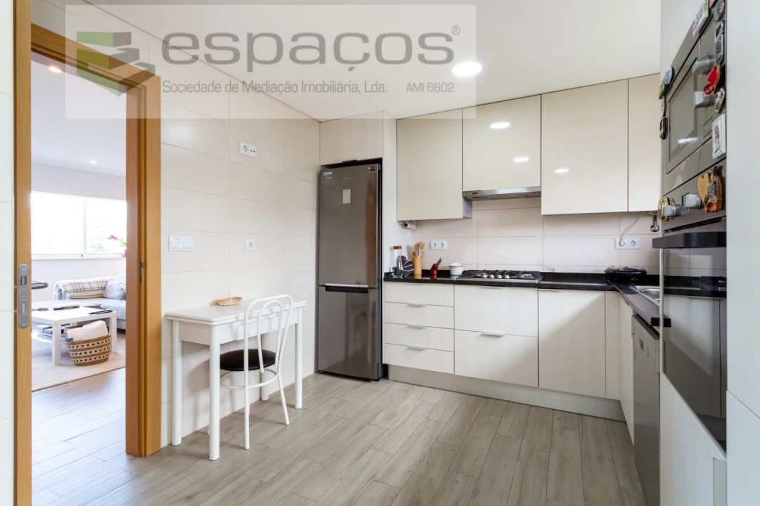 Apartamento T3 para Venda em Olivais Foto 10