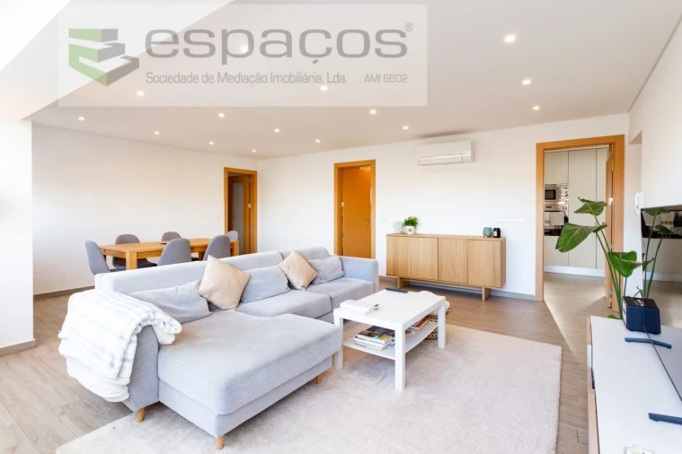 Apartamento T3 para Venda em Olivais Foto 2