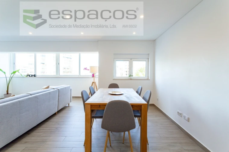 Apartamento T3 para Venda em Olivais Foto 5