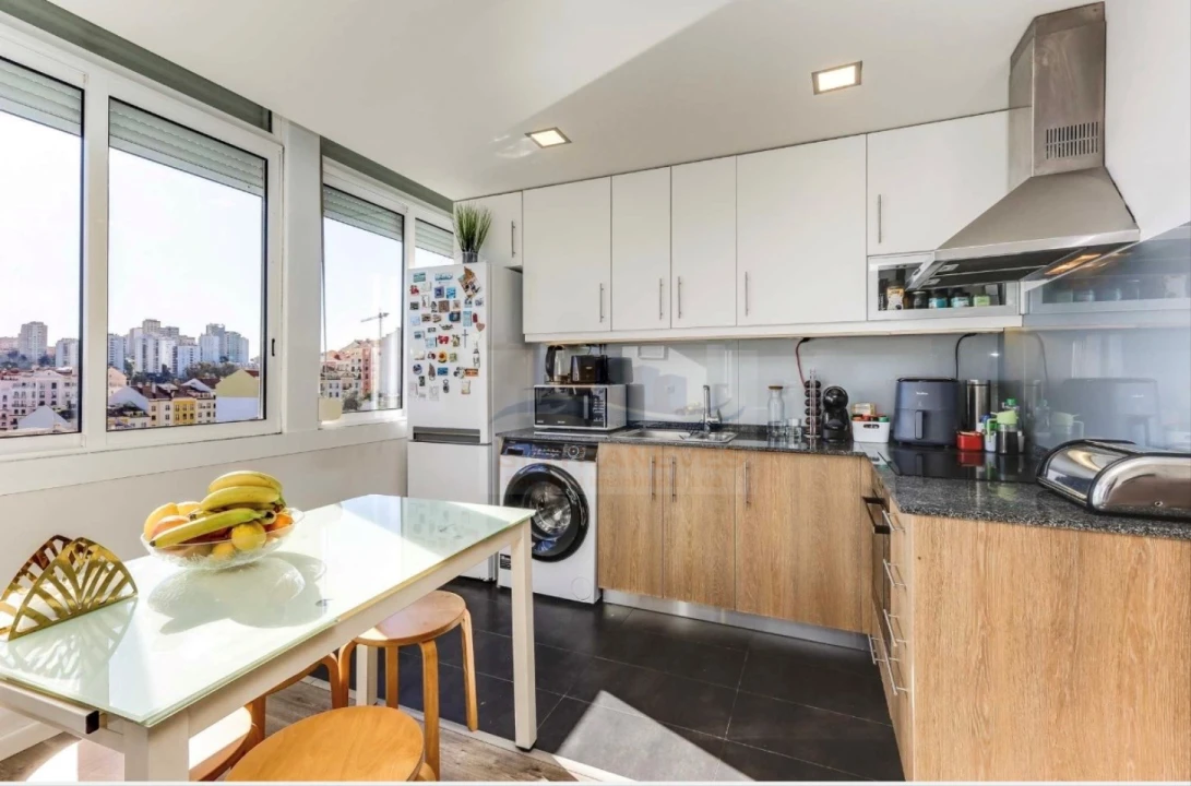 Apartamento T2 para Venda em Águas Livres Foto 1