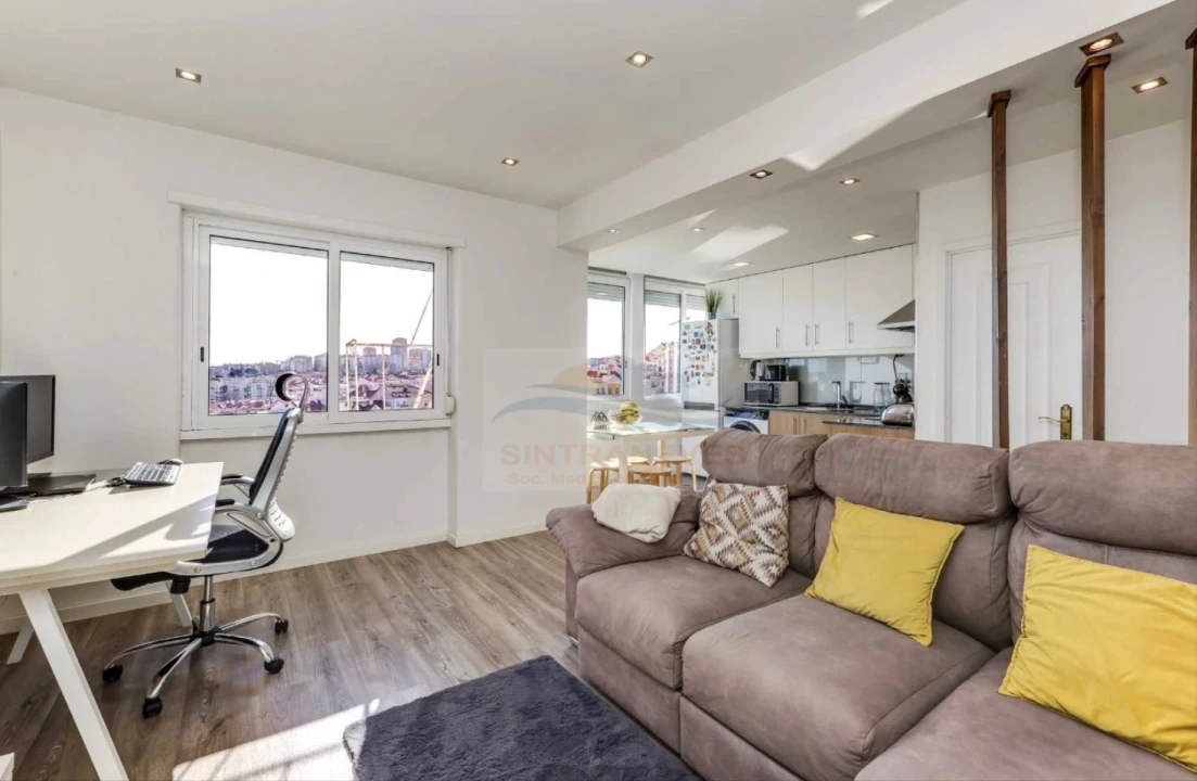 Apartamento T2 para Venda em Águas Livres Foto 2