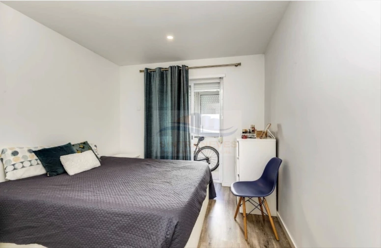 Apartamento T2 para Venda em Águas Livres Foto 6