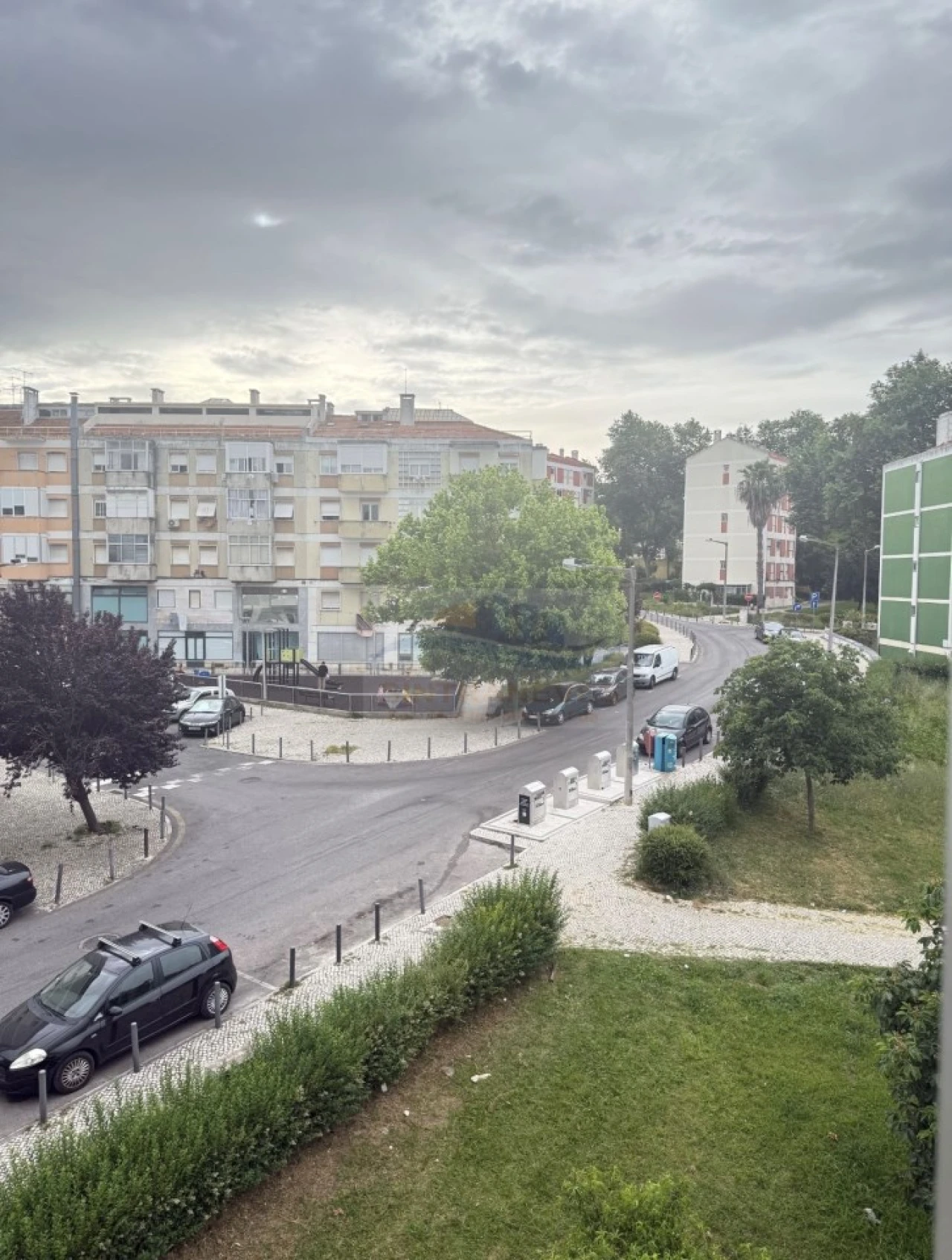 Apartamento T4 para Venda em Benfica Foto 1