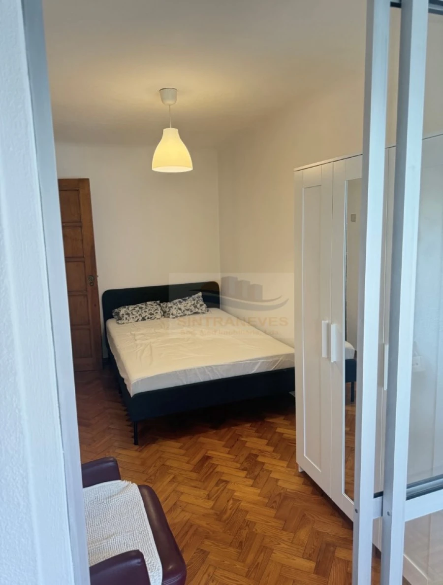 Apartamento T4 para Venda em Benfica Foto 6