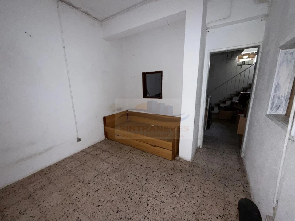 Loja para Arrendamento em Águas Livres Foto 19