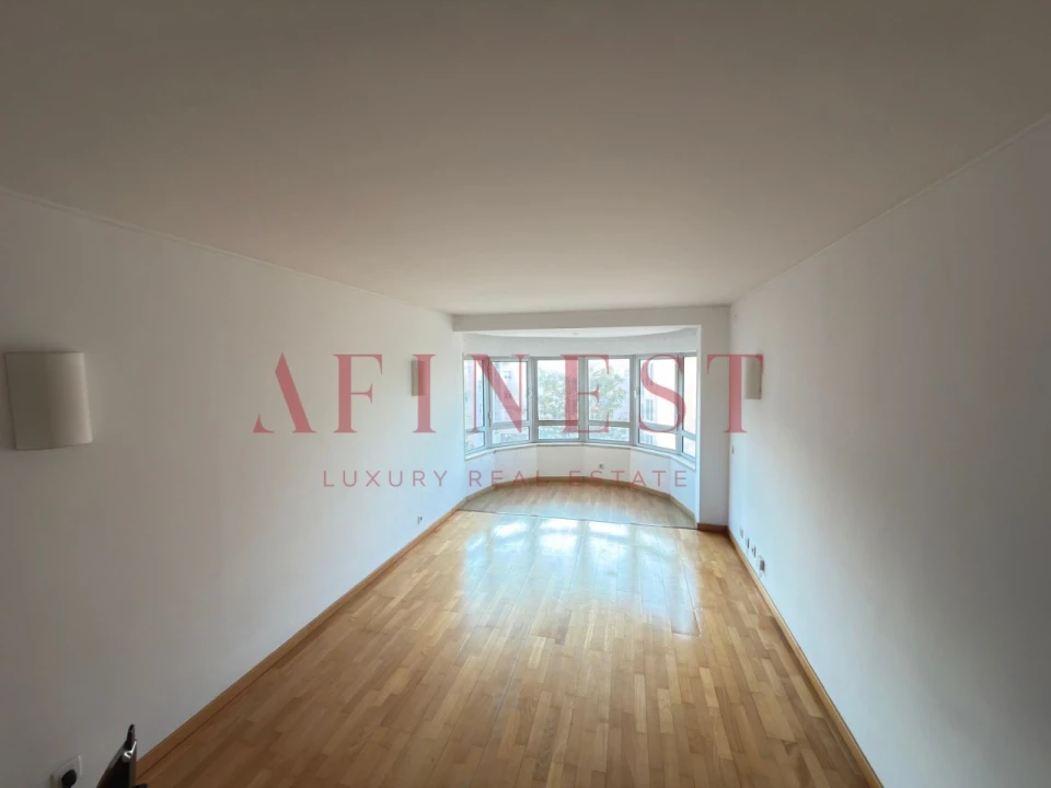 Apartamento T2 para Arrendamento em Areeiro Foto 3