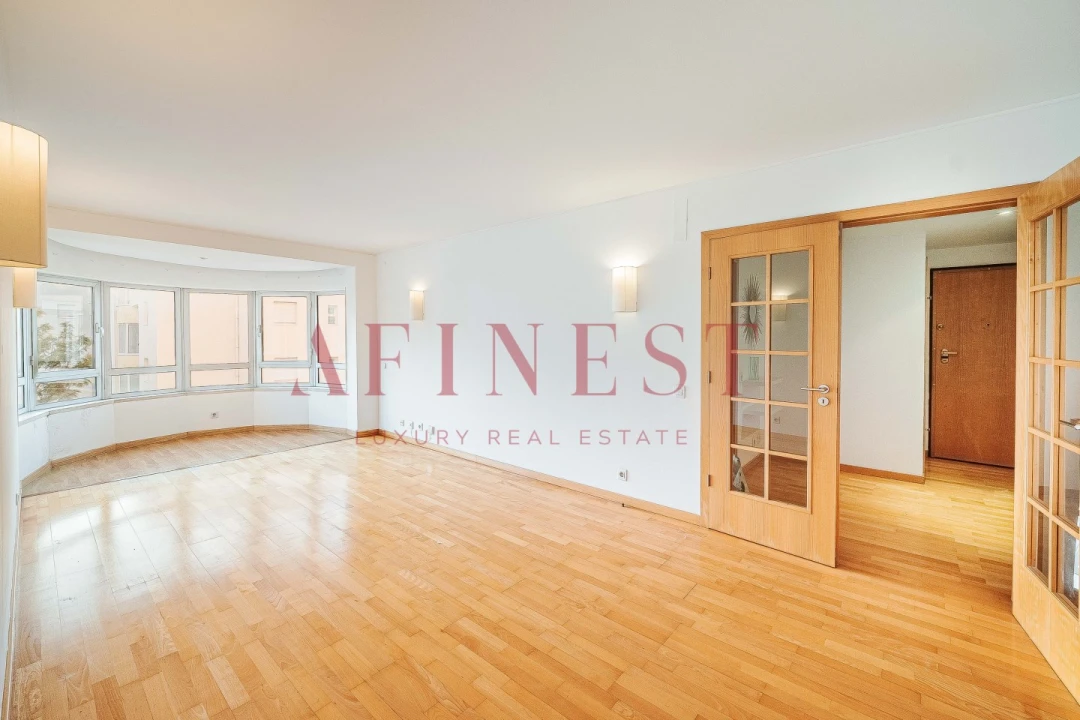 Apartamento T2 para Arrendamento em Areeiro Foto 1