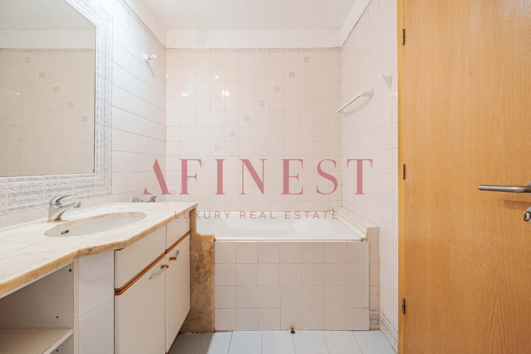 Apartamento T2 para Arrendamento em Areeiro Foto 22