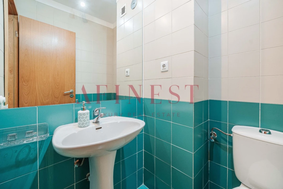 Apartamento T2 para Arrendamento em Areeiro Foto 24