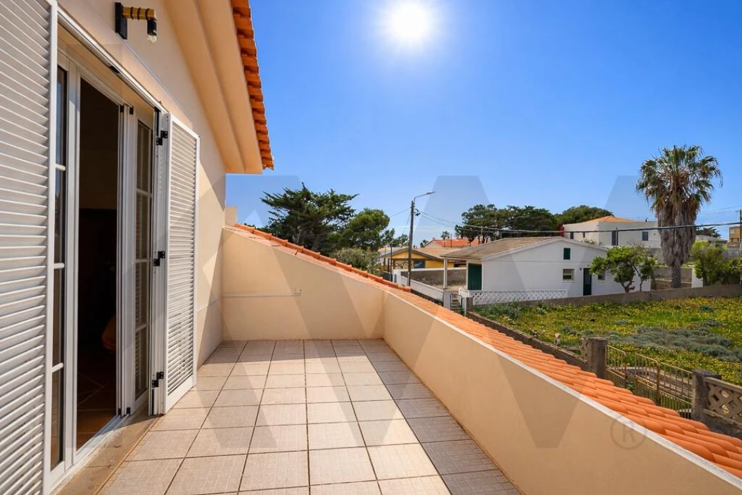 Moradia T3 para Venda em Porto Santo Foto 32