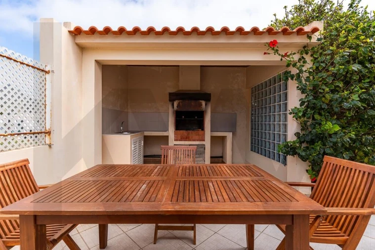 Moradia T3 para Venda em Porto Santo Foto 37