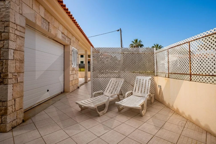 Moradia T3 para Venda em Porto Santo Foto 41