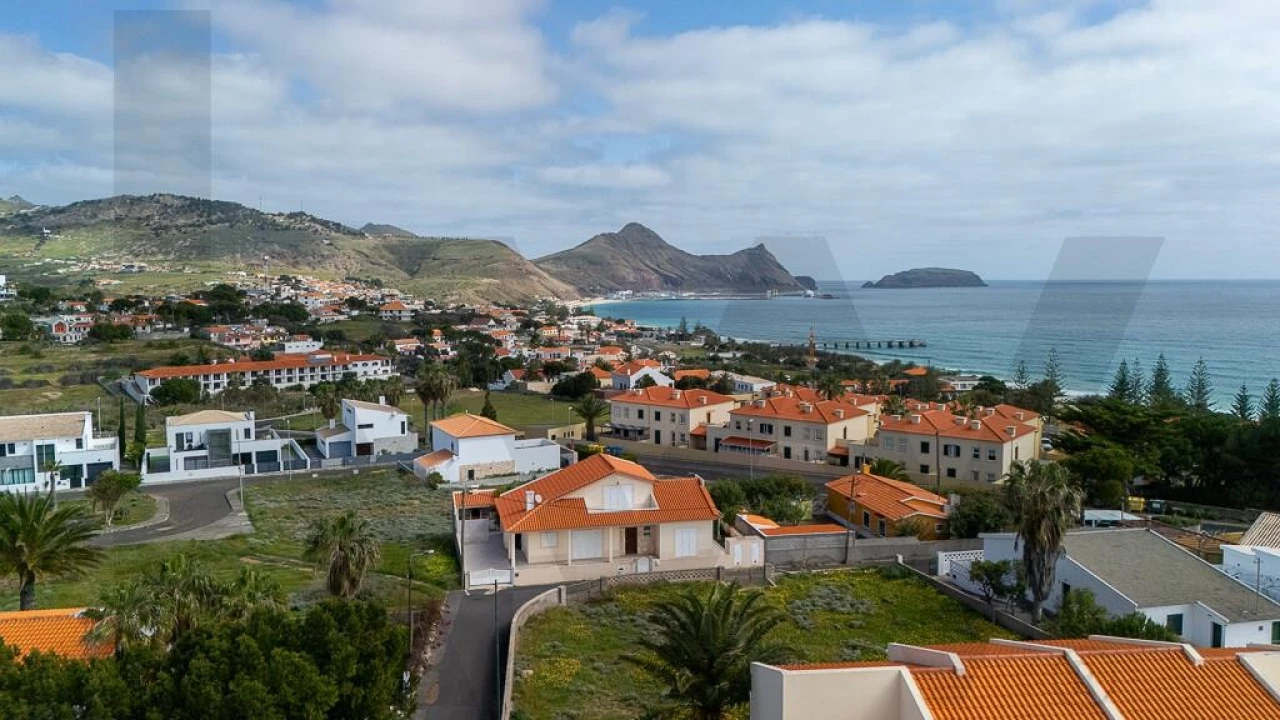 Moradia T3 para Venda em Porto Santo Foto 6