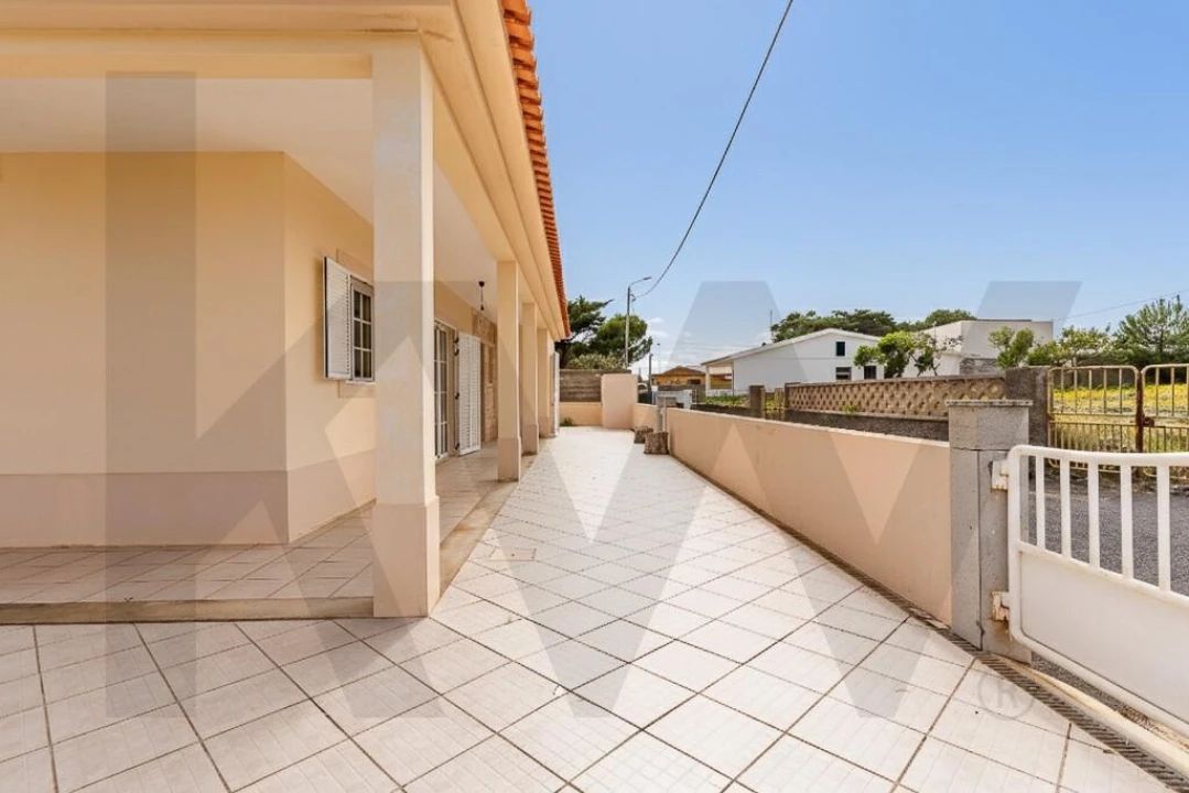 Moradia T3 para Venda em Porto Santo Foto 11