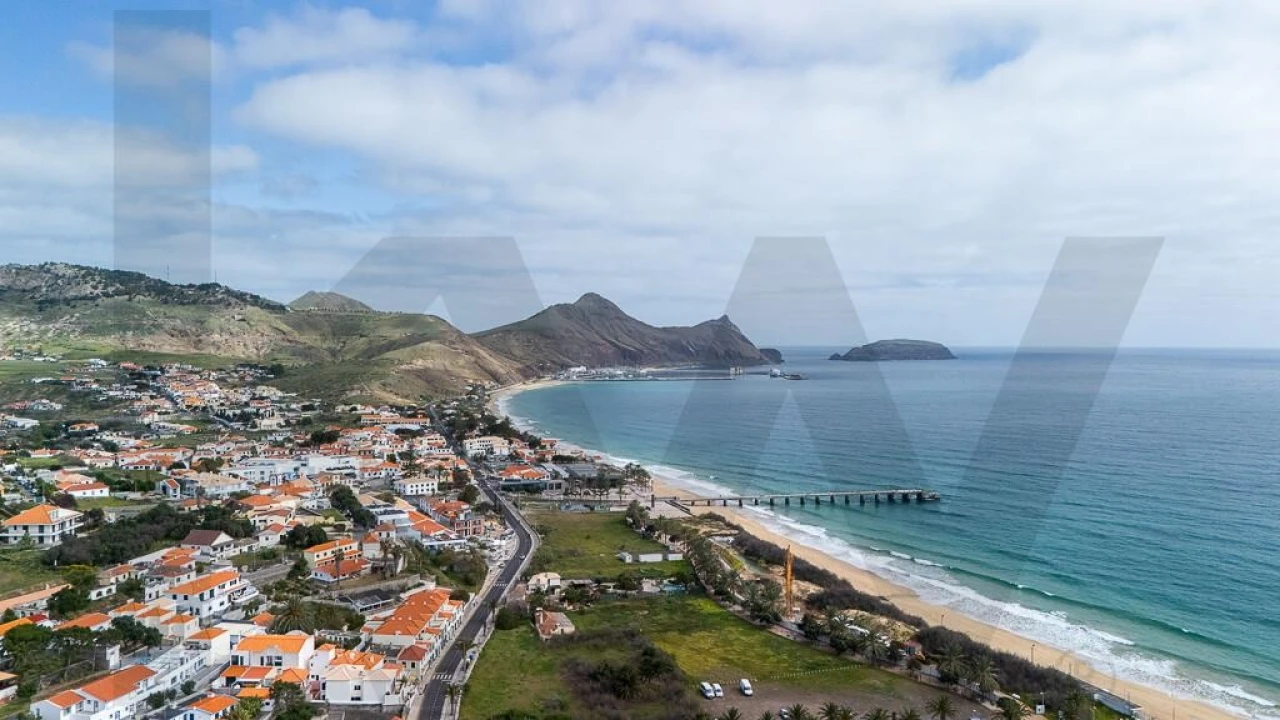 Moradia T3 para Venda em Porto Santo Foto 46