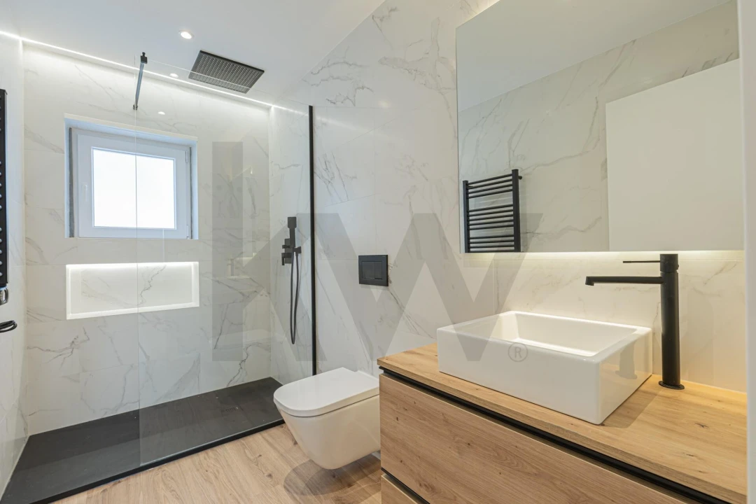 Moradia T5 para Arrendamento em Carcavelos e Parede Foto 10