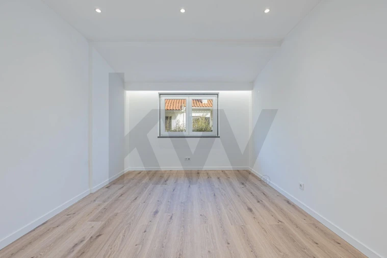 Moradia T5 para Arrendamento em Carcavelos e Parede Foto 33