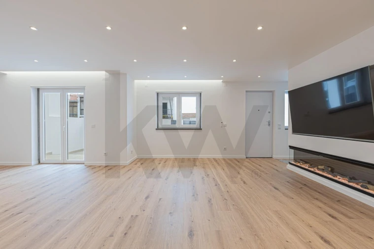 Moradia T5 para Arrendamento em Carcavelos e Parede Foto 5