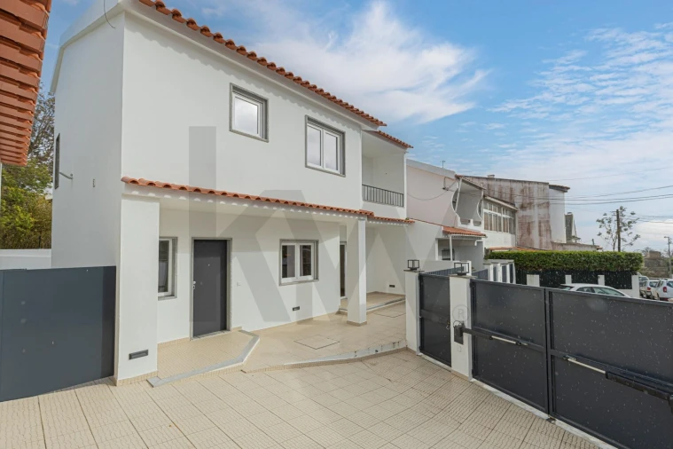 Moradia T5 para Arrendamento em Carcavelos e Parede Foto 40